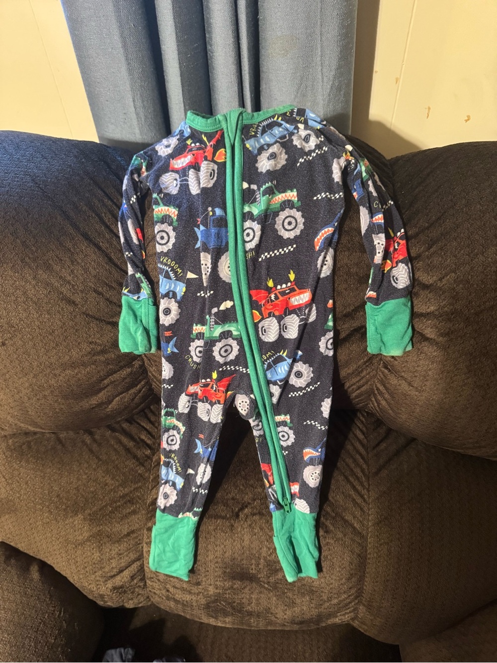 Little sleepies 3-6 months